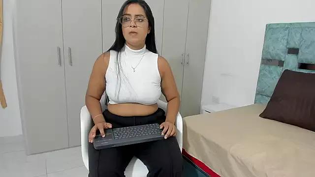 tamara_lovv from StripChat