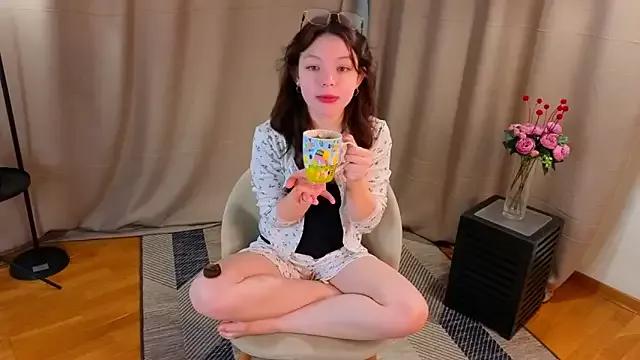 TamelaLen from StripChat is Freechat