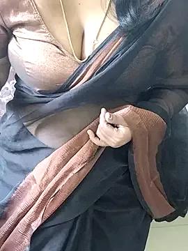 tamil_chitra12 from StripChat is Freechat