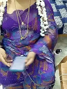 Tamil_Meena from StripChat is Freechat