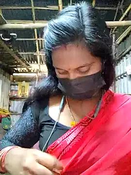 Tamildivya18 from StripChat is Freechat
