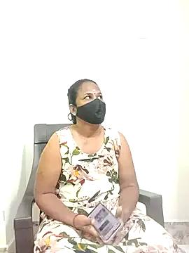 tamilrekha from StripChat is Freechat
