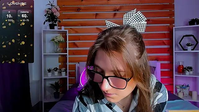 Tara_Ryan from StripChat
