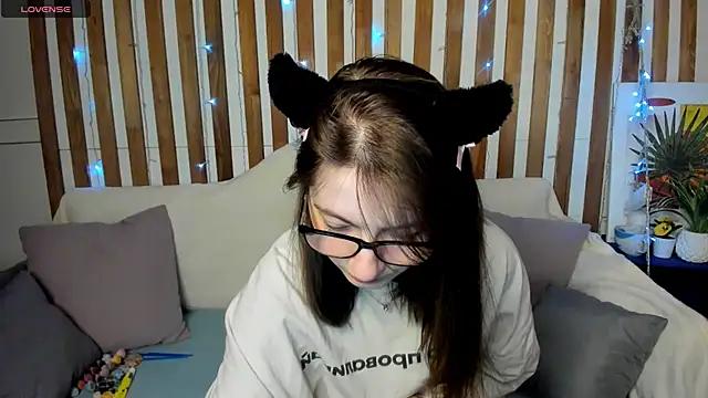 Tara_Ryan from StripChat