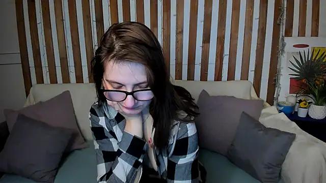 Tara_Ryan from StripChat