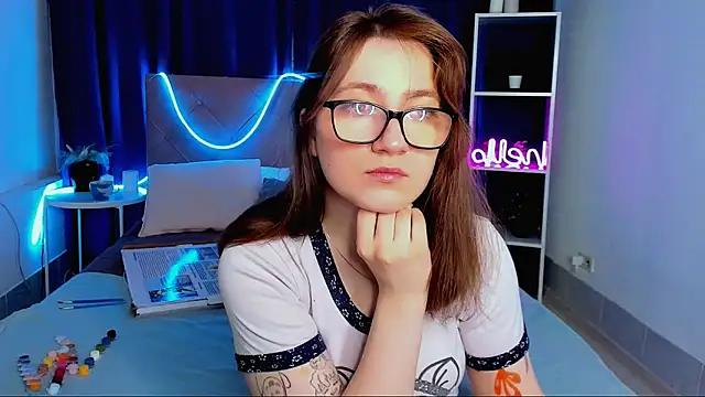 Tara_Ryan from StripChat
