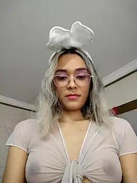 TaraaHot from StripChat
