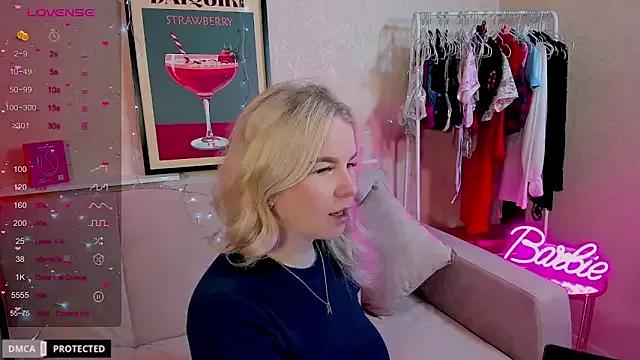 Explore our live girls sluts from our Custom and Multi clubs and checkout exclusive access to highly interactive content, such as shape, hair, titties, pussy type and many more.