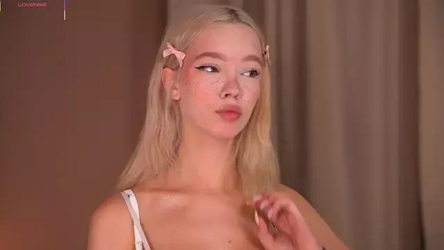 TastyTiffy from StripChat