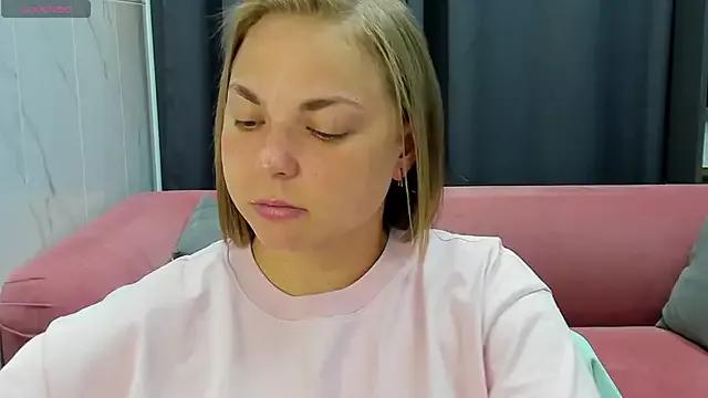 Explore our live girls sluts from our Custom and Multi clubs and checkout exclusive access to highly interactive content, such as shape, hair, titties, pussy type and many more.