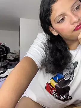 Photos of tati__22 from StripChat is Freechat