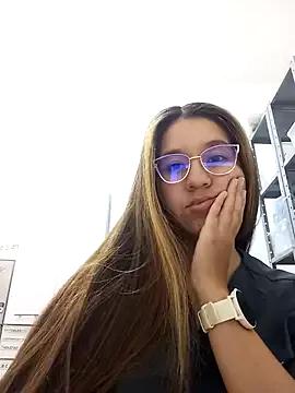 Explore our live girls sluts from our Custom and Multi clubs and checkout exclusive access to highly interactive content, such as shape, hair, titties, pussy type and many more.