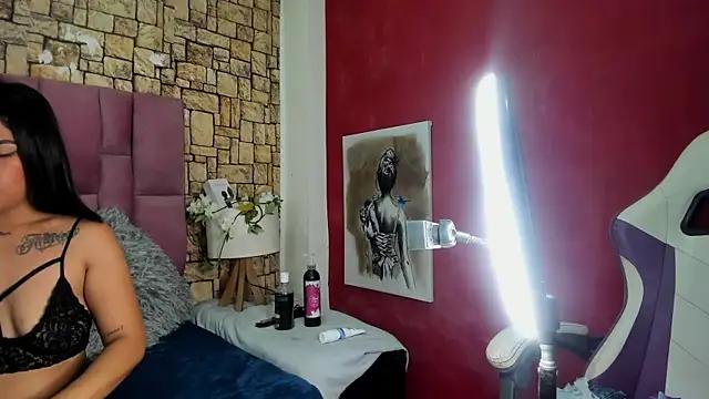 TatianaDirty21 from StripChat
