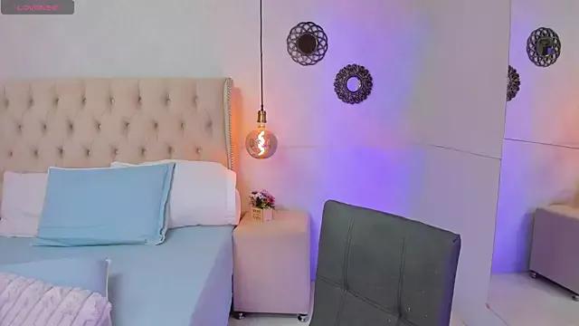 Tatihornyy from StripChat