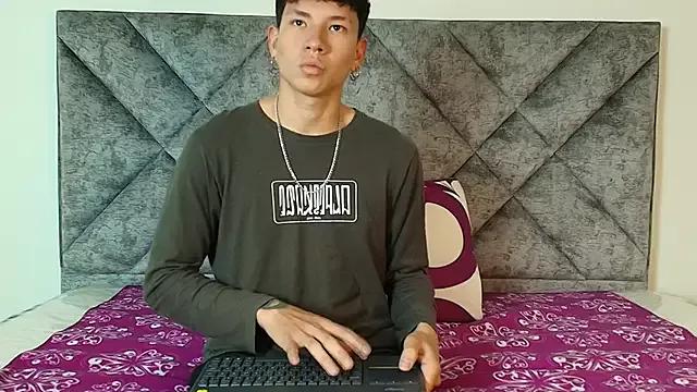 Tatiiana_n_Damiian from StripChat