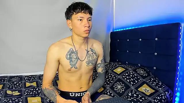 Tatiiana_n_Damiian from StripChat