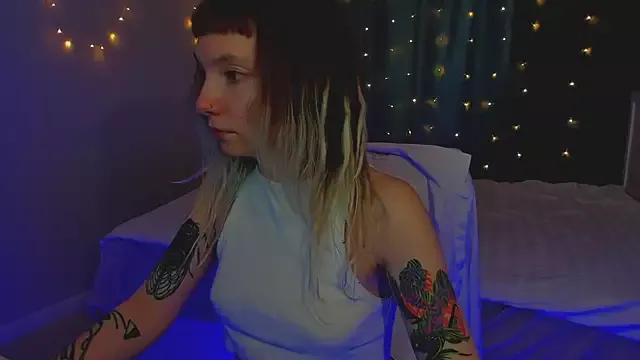 tattoo_art_baby from StripChat