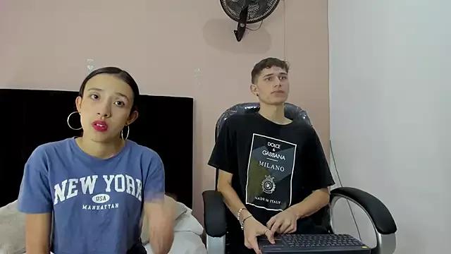 Explore our live girls sluts from our Custom and Multi clubs and checkout exclusive access to highly interactive content, such as shape, hair, titties, pussy type and many more.