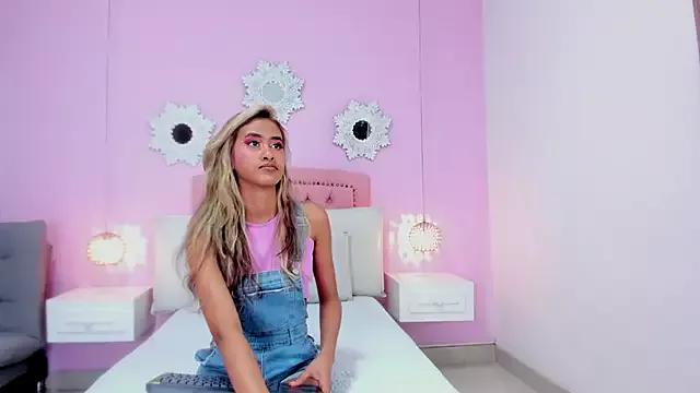 Taylor_lii from StripChat is Freechat
