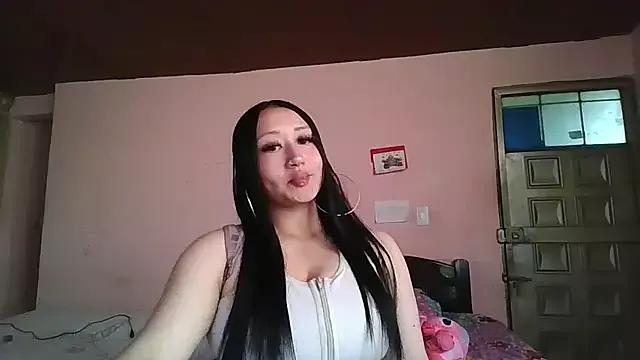 Taylorveraaa from StripChat is Freechat