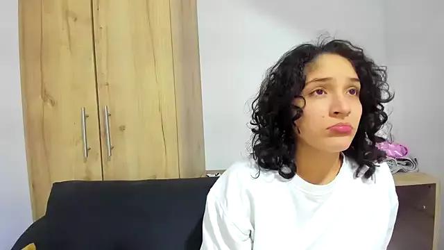 Explore our live girls sluts from our Custom and Multi clubs and checkout exclusive access to highly interactive content, such as shape, hair, titties, pussy type and many more.