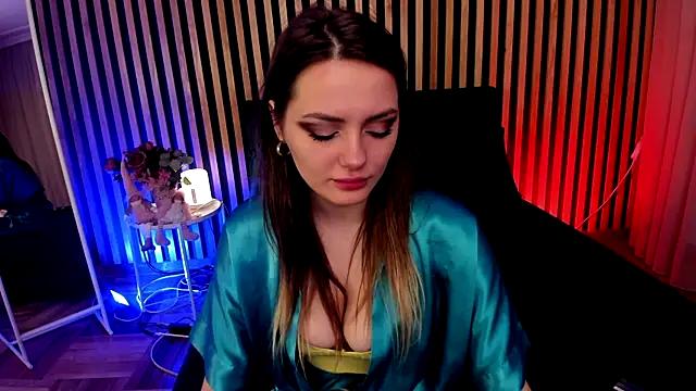 Explore our live girls sluts from our Custom and Multi clubs and checkout exclusive access to highly interactive content, such as shape, hair, titties, pussy type and many more.
