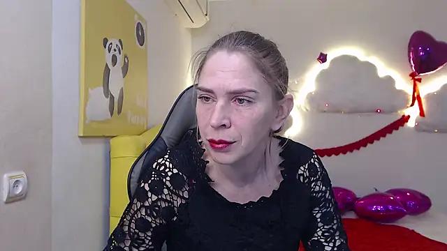 TessaDaybreak from StripChat