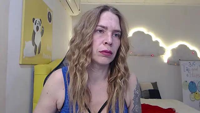 TessaDaybreak from StripChat