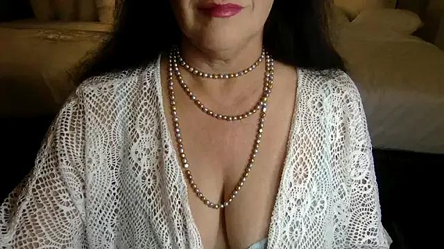TessaFoxxx from StripChat is Freechat