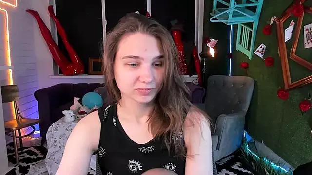 TessaMill from StripChat is Freechat