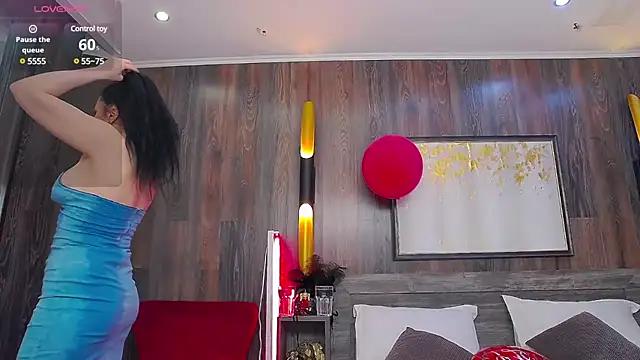 TessDiamond from StripChat