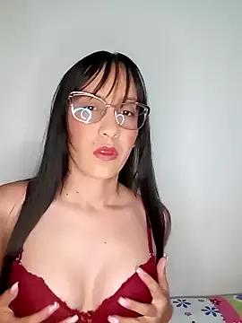 Thaamara_09 from StripChat