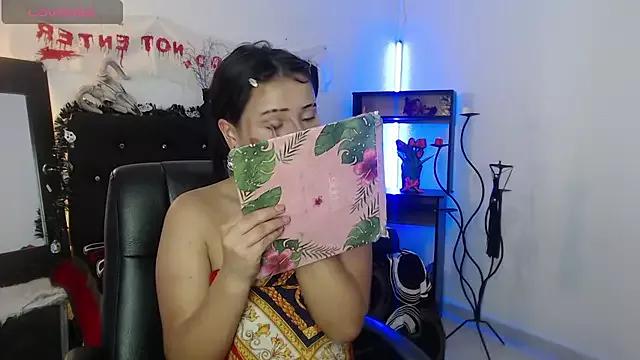Thalia_honey webcams show profile image 