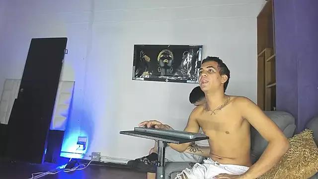 the_boys_cuople_hot from StripChat is Freechat