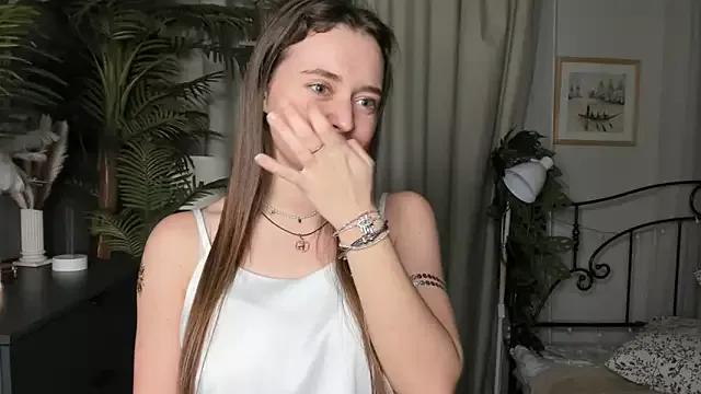 Photos of ThelmaJusto from StripChat is Freechat