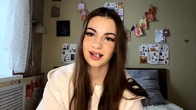 Explore our live girls sluts from our Custom and Multi clubs and checkout exclusive access to highly interactive content, such as shape, hair, titties, pussy type and many more.