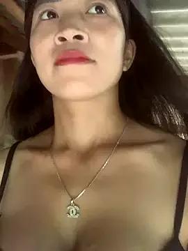 ThiHa003 from StripChat