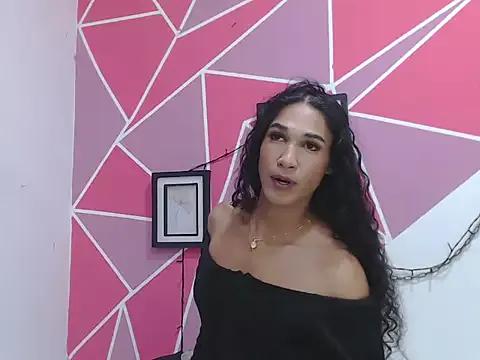 Explore our live girls sluts from our Custom and Multi clubs and checkout exclusive access to highly interactive content, such as shape, hair, titties, pussy type and many more.