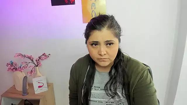 TifanyAmazinng from StripChat is Freechat
