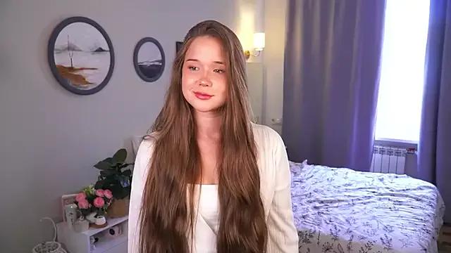 TiffanieYaish from StripChat is Freechat
