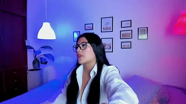 Tiffany_bloomm from StripChat is Freechat