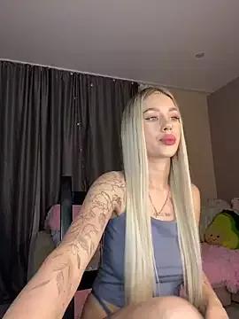 Tiffany_Kissss from StripChat