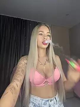 Tiffany_Kissss from StripChat