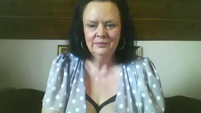 TiffanyMature from StripChat
