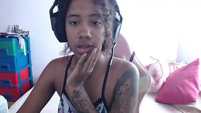 Explore our live girls sluts from our Custom and Multi clubs and checkout exclusive access to highly interactive content, such as shape, hair, titties, pussy type and many more.