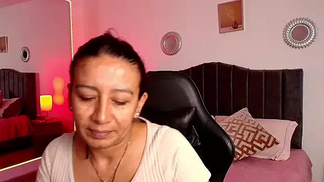 tina_moon2 from StripChat is Freechat