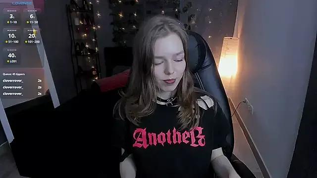 Explore our live girls sluts from our Custom and Multi clubs and checkout exclusive access to highly interactive content, such as shape, hair, titties, pussy type and many more.