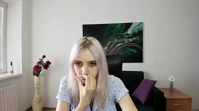 Explore our live girls sluts from our Custom and Multi clubs and checkout exclusive access to highly interactive content, such as shape, hair, titties, pussy type and many more.