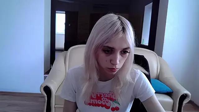 Explore our live girls sluts from our Custom and Multi clubs and checkout exclusive access to highly interactive content, such as shape, hair, titties, pussy type and many more.