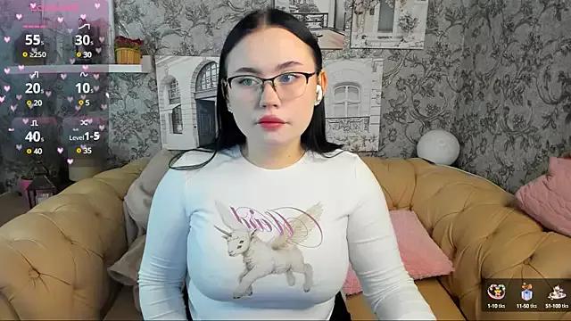 Explore our live girls sluts from our Custom and Multi clubs and checkout exclusive access to highly interactive content, such as shape, hair, titties, pussy type and many more.